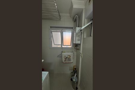Apartamento à venda com 77m², 3 quartos e 2 vagas Apartamento à venda com 77m², 3 quartos e 2 vagasÁrea de Serviço