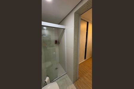 Apartamento à venda com 77m², 3 quartos e 2 vagas Apartamento à venda com 77m², 3 quartos e 2 vagasBanheiro da Suíte