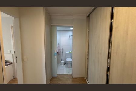 Apartamento à venda com 77m², 3 quartos e 2 vagas Apartamento à venda com 77m², 3 quartos e 2 vagasSuite Closet