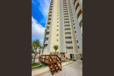 Apartamento à venda com 77m², 3 quartos e 2 vagas Apartamento à venda com 77m², 3 quartos e 2 vagasFachada - Area Comum