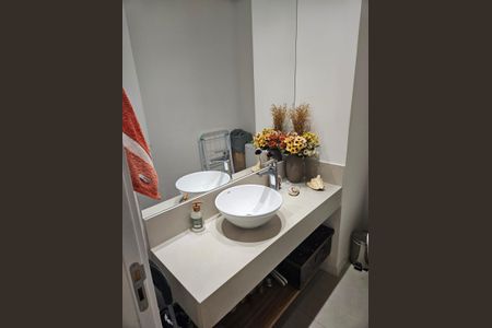 Apartamento para alugar com 72m², 2 quartos e 2 vagasBanheiro