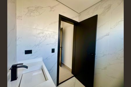 Casa à venda com 210m², 3 quartos e 4 vagasBanheiro 1