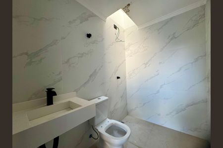 Casa à venda com 210m², 3 quartos e 4 vagasBanheiro 4