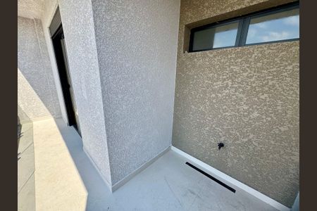 Casa à venda com 210m², 3 quartos e 4 vagasSacada da Suíte 1