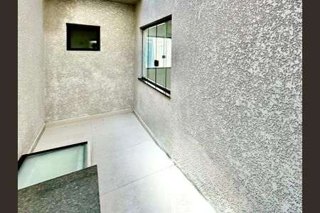 Casa à venda com 210m², 3 quartos e 4 vagasJardim de Inverno