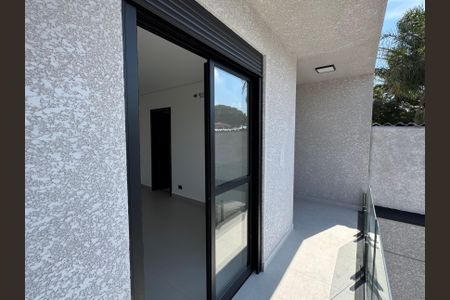 Sacada da Suíte 1 de casa à venda com 3 quartos, 210m² em Jardim Vila Galvao, Guarulhos