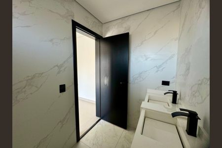 Casa à venda com 210m², 3 quartos e 4 vagasBanheiro 3