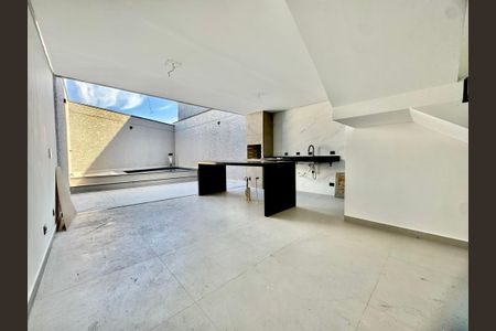 Casa à venda com 210m², 3 quartos e 4 vagasEspaço Gourmet