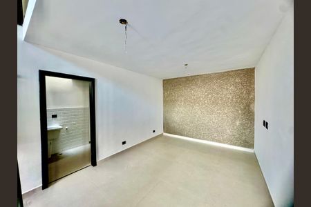 Casa à venda com 210m², 3 quartos e 4 vagasÁrea de Serviço