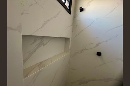 Casa à venda com 210m², 3 quartos e 4 vagasBanheiro 1