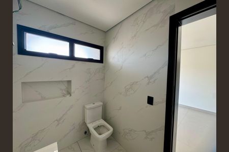 Casa à venda com 210m², 3 quartos e 4 vagasBanheiro 3