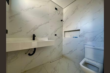 Casa à venda com 210m², 3 quartos e 4 vagasBanheiro 2