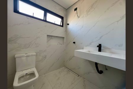 Casa à venda com 210m², 3 quartos e 4 vagasBanheiro 1