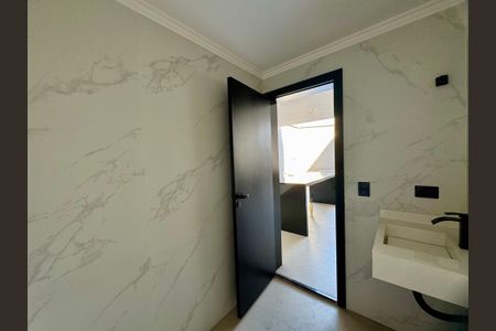 Casa à venda com 210m², 3 quartos e 4 vagasBanheiro 4