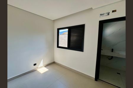 Casa à venda com 210m², 3 quartos e 4 vagasSuíte 3