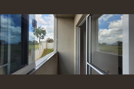 sacada sala de apartamento para alugar com 2 quartos, 44m² em Monte Verde, Betim