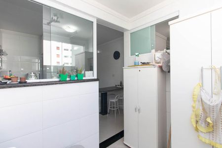 Apartamento à venda com 96m², 2 quartos e 1 vagaÁrea de Serviço
