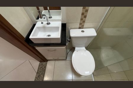 Apartamento à venda com 53m², 2 quartos e 1 vaga Apartamento à venda com 53m², 2 quartos e 1 vagaBanheiro