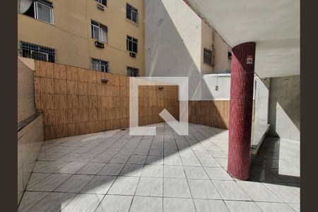 Apartamento para alugar com 65m², 2 quartos e sem vagaÁrea comum