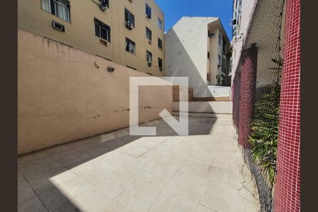 Apartamento para alugar com 65m², 2 quartos e sem vagaÁrea comum