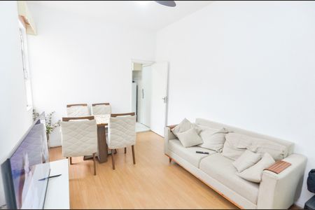 Sala de apartamento para alugar com 2 quartos, 75m² em Praça da Bandeira, Rio de Janeiro
