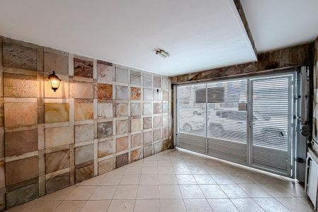 Garagem de casa à venda com 2 quartos, 114m² em Ipiranga, São Paulo