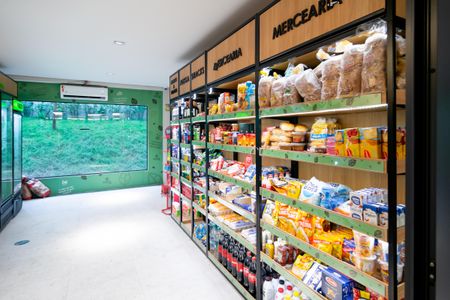 Studio à venda com 41m², 0 quarto e sem vagaMini Mercado