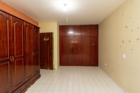 Casa para alugar com 100m², 2 quartos e 2 vagasQuarto 2