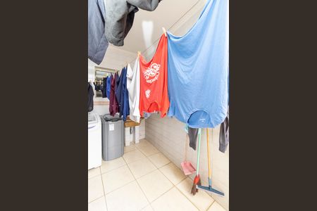 Casa para alugar com 100m², 2 quartos e 2 vagasÁrea de Serviço