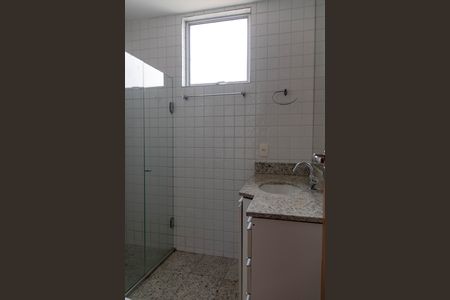 Apartamento à venda com 111m², 3 quartos e 2 vagas Apartamento à venda com 111m², 3 quartos e 2 vagasBanheiro da Suíte