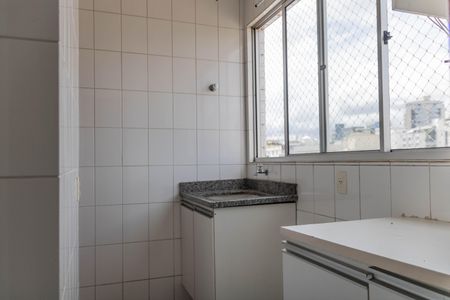 Apartamento à venda com 111m², 3 quartos e 2 vagas Apartamento à venda com 111m², 3 quartos e 2 vagasÁrea de Serviço
