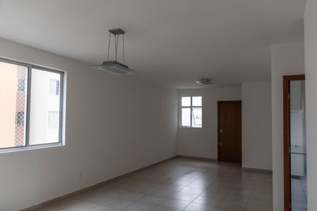 Apartamento à venda com 111m², 3 quartos e 2 vagas Apartamento à venda com 111m², 3 quartos e 2 vagasSala