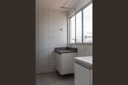 Apartamento à venda com 111m², 3 quartos e 2 vagas Apartamento à venda com 111m², 3 quartos e 2 vagasÁrea de Serviço