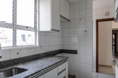 Apartamento à venda com 111m², 3 quartos e 2 vagas Apartamento à venda com 111m², 3 quartos e 2 vagasCozinha