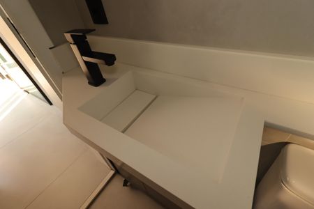 Casa à venda com 180m², 3 quartos e 3 vagasBanheiro de Serviço - Pia