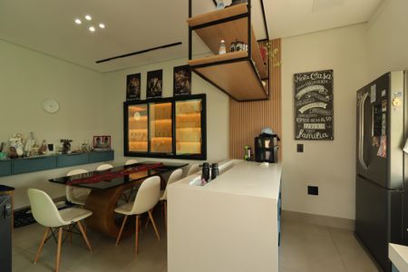 Casa à venda com 180m², 3 quartos e 3 vagasCozinha