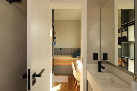 Casa à venda com 180m², 3 quartos e 3 vagasBanheiro da Suíte 2