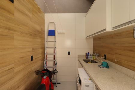 Casa à venda com 180m², 3 quartos e 3 vagasÁrea de Serviço