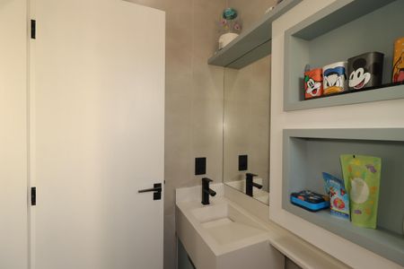 Casa à venda com 180m², 3 quartos e 3 vagasBanheiro da Suíte 1