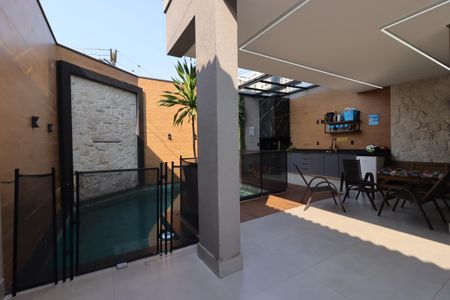 Casa à venda com 180m², 3 quartos e 3 vagasÁrea Gourmet do Térreo