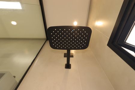 Casa à venda com 180m², 3 quartos e 3 vagasBanheiro da Suíte 2 - Chuveiro