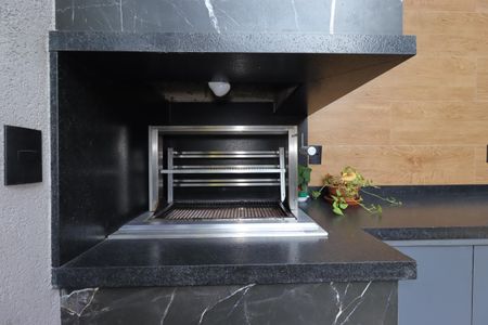 Casa à venda com 180m², 3 quartos e 3 vagasÁrea Gourmet do Térreo - Churrasqueira