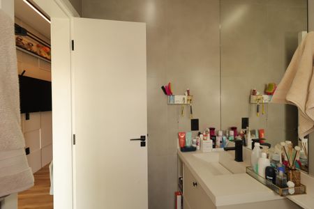 Casa à venda com 180m², 3 quartos e 3 vagasBanheiro da Suíte 3