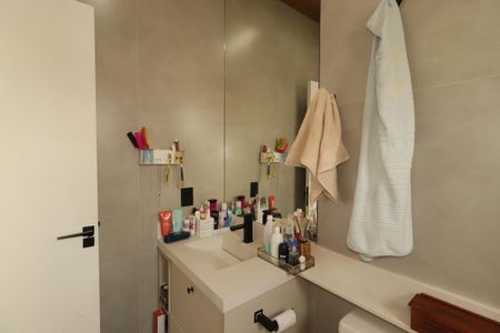 Casa à venda com 180m², 3 quartos e 3 vagasBanheiro da Suíte 3