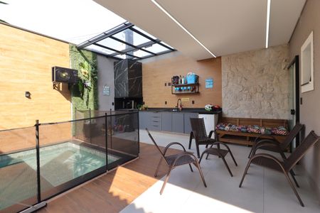 Casa à venda com 180m², 3 quartos e 3 vagasÁrea Gourmet do Térreo