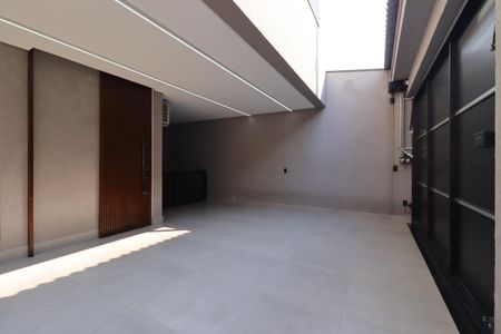 Casa à venda com 180m², 3 quartos e 3 vagasGaragem