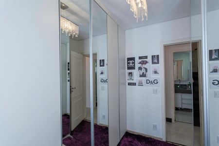 Apartamento à venda com 143m², 4 quartos e 2 vagasQuarto 1