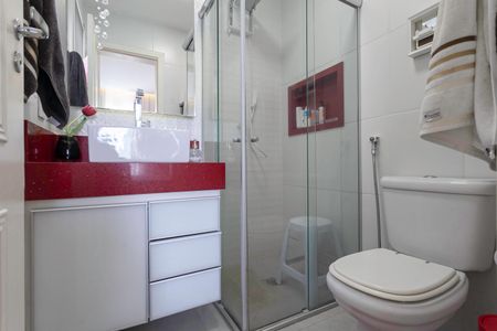 Apartamento à venda com 143m², 4 quartos e 2 vagasBanheiro da suíte 