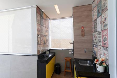 Apartamento à venda com 143m², 4 quartos e 2 vagasCobertura