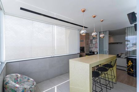 Apartamento à venda com 143m², 4 quartos e 2 vagasCobertura